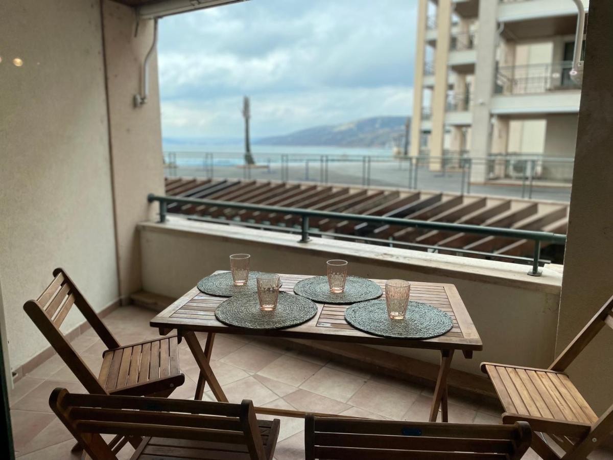Marina Balchik Apartment ภายนอก รูปภาพ